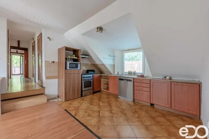 Prodej rodinného domu, Sezemice - Veská, 163 m2