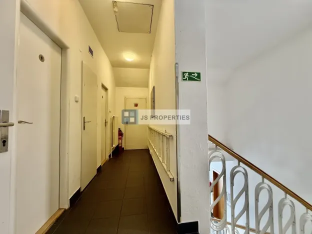 Pronájem kanceláře, Praha, Nuselská, 47 m2