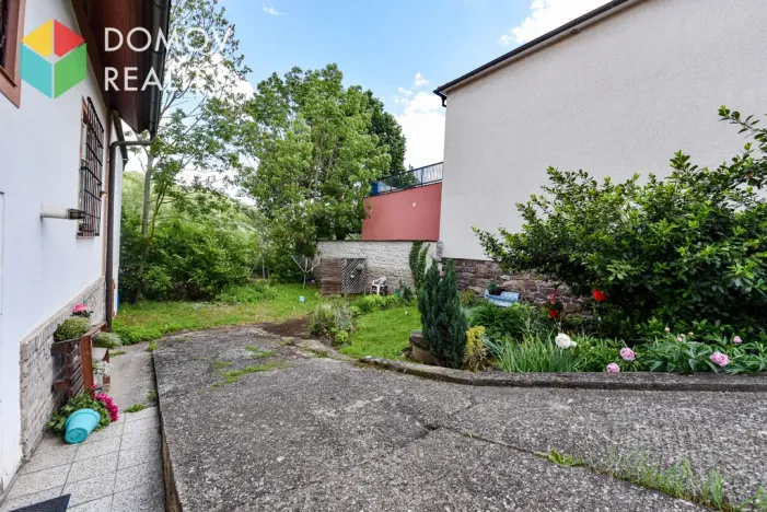 Pronájem bytu 2+kk, Jince, Slavíkova, 39 m2