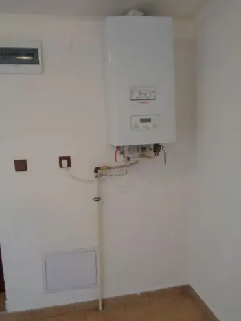 Pronájem bytu 1+kk, Praha - Smíchov, Plzeňská, 35 m2