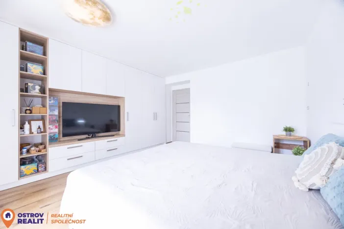 Prodej bytu 2+1, Uničov, Opletalova, 59 m2