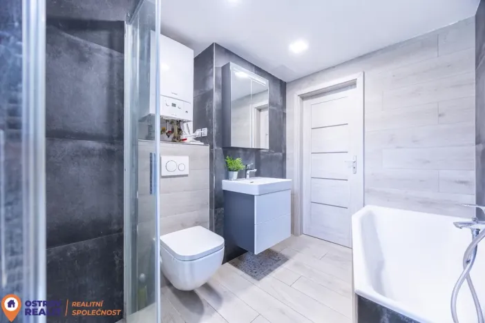 Prodej bytu 2+1, Uničov, Opletalova, 59 m2
