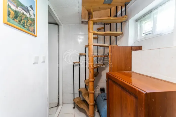 Prodej rodinného domu, Zadní Třebaň, Na Vrážku, 67 m2