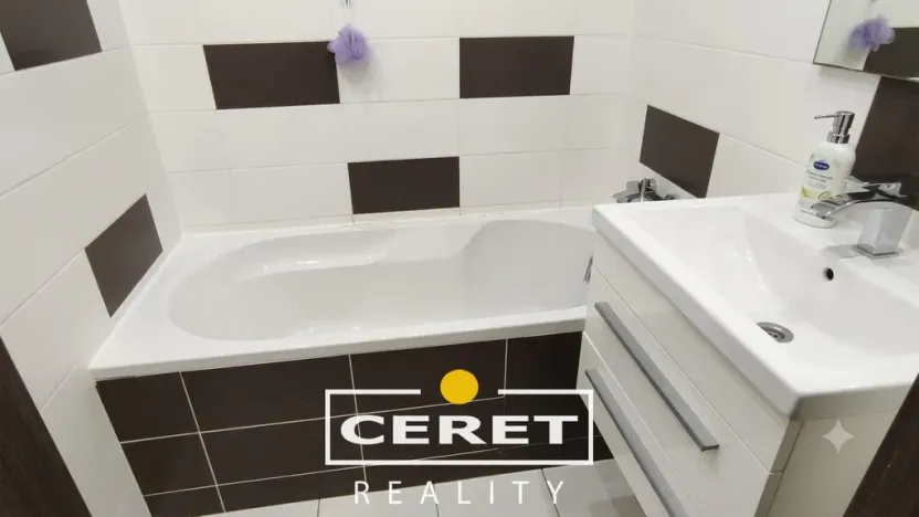 Pronájem bytu 3+1, Žatec, Javorová, 73 m2