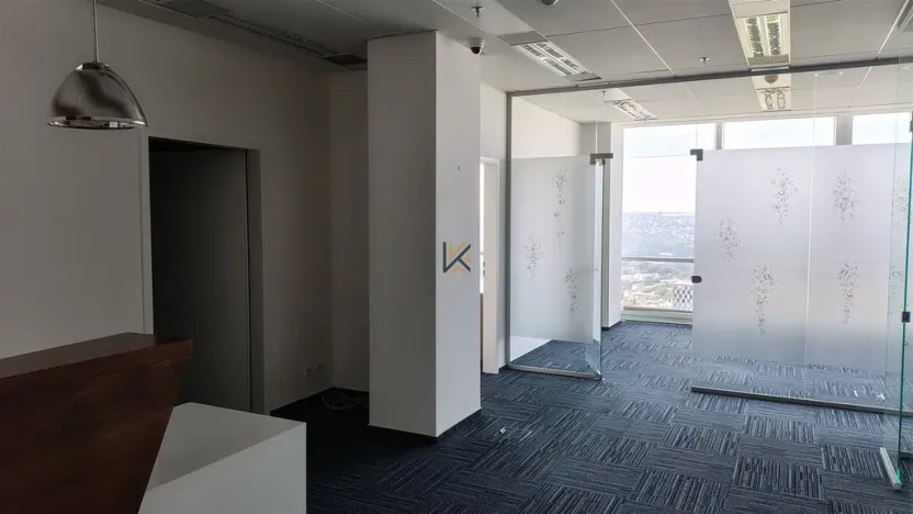 Pronájem kanceláře, Praha - Nusle, Hvězdova, 142 m2