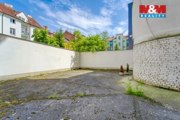 Pronájem kanceláře, Plzeň - Jižní Předměstí, Hálkova, 133 m2