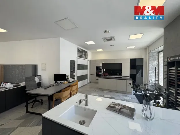 Pronájem obchodního prostoru, Brno, Dominikánské náměstí, 108 m2