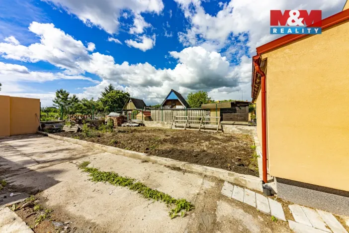 Pronájem rodinného domu, Velim, třída Krále Jiřího, 280 m2