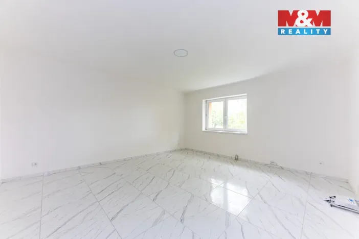 Pronájem rodinného domu, Velim, třída Krále Jiřího, 280 m2
