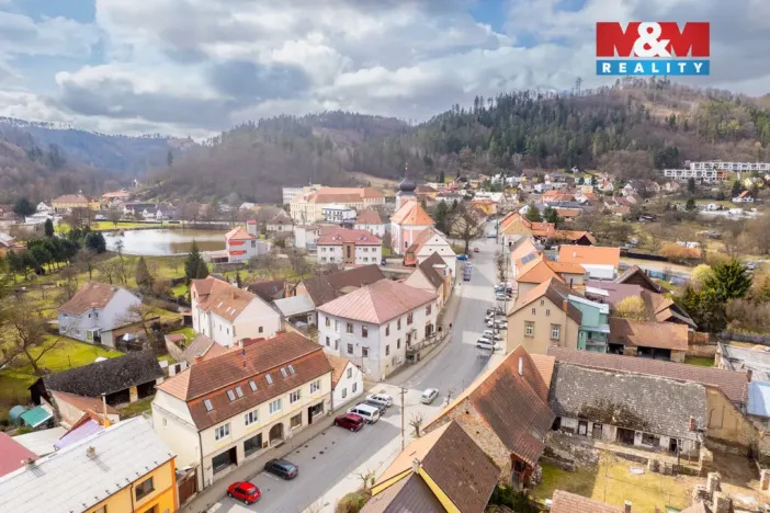 Prodej rodinného domu, Nedvědice, 411 m2