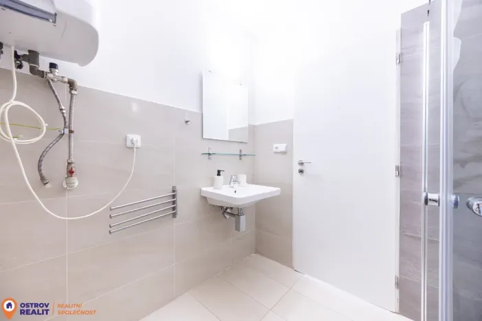 Prodej bytu 1+kk, Staré Město - Stříbrnice, 30 m2