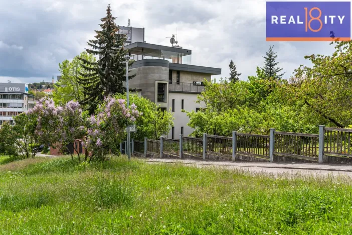 Pronájem vily, Praha, U Hadovky, 400 m2