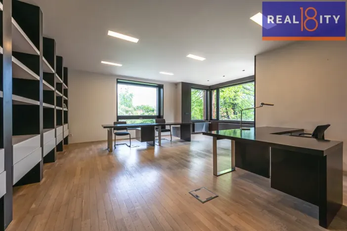 Pronájem vily, Praha, U Hadovky, 400 m2