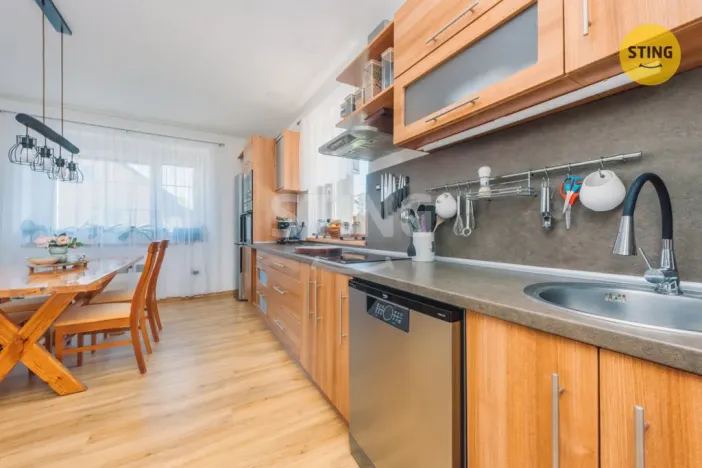 Prodej rodinného domu, Staré Jesenčany, 150 m2