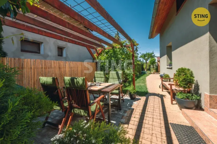 Prodej rodinného domu, Staré Jesenčany, 150 m2