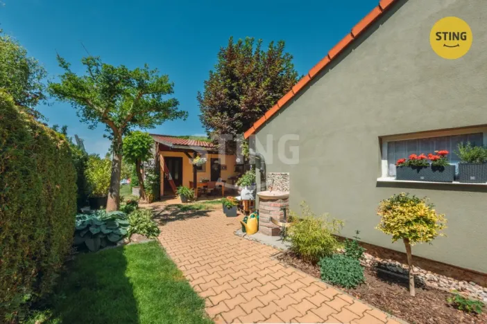 Prodej rodinného domu, Staré Jesenčany, 150 m2