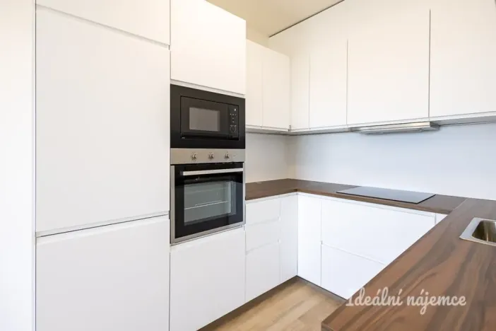 Pronájem bytu 2+kk, Praha - Hloubětín, Waltariho, 52 m2