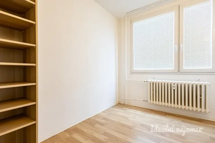 Pronájem bytu 1+1, Praha - Bohnice, Cafourkova, 32 m2