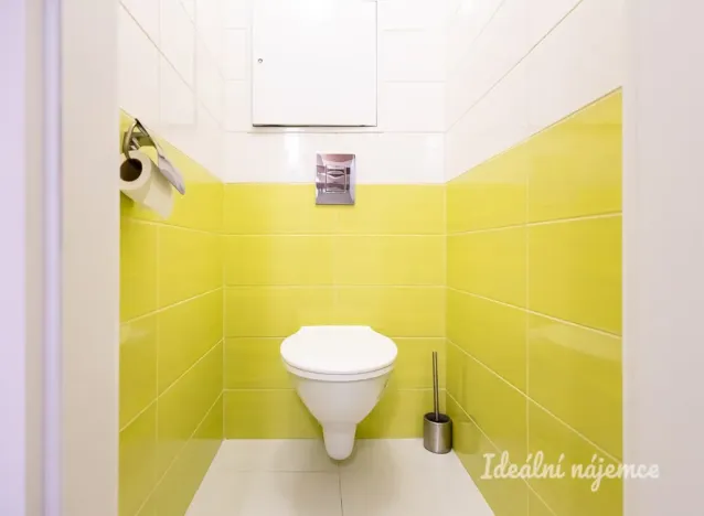 Pronájem bytu 1+1, Praha - Bohnice, Cafourkova, 32 m2