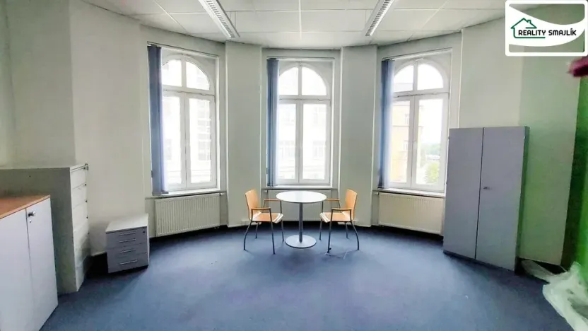 Pronájem kanceláře, Cheb, Májová, 21 m2