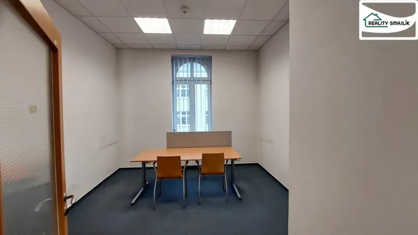 Pronájem kanceláře, Cheb, Májová, 21 m2