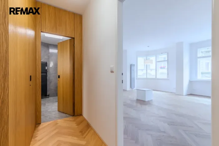 Prodej bytu 2+kk, Praha - Nové Město, Opatovická, 92 m2