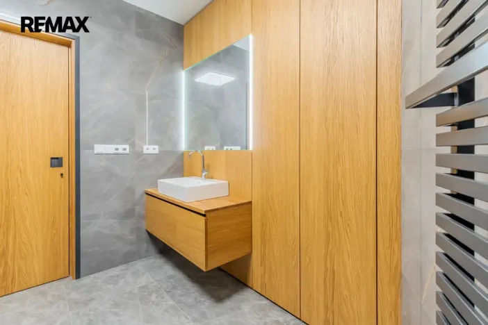 Prodej bytu 2+kk, Praha - Nové Město, Opatovická, 92 m2