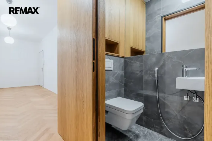 Prodej bytu 2+kk, Praha - Nové Město, Opatovická, 92 m2