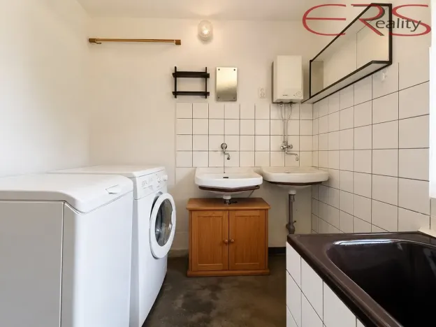 Prodej rodinného domu, Chuchelna, 200 m2