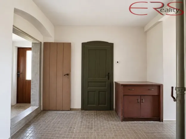 Prodej rodinného domu, Chuchelna, 200 m2