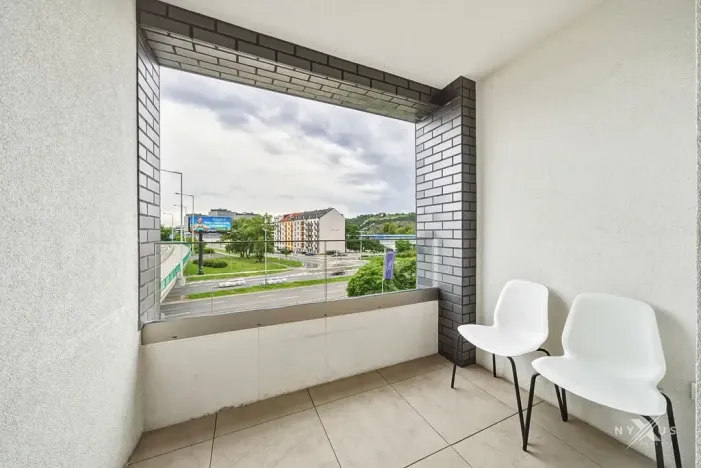 Pronájem bytu 2+kk, Praha - Holešovice, Jankovcova, 56 m2