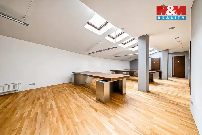 Pronájem kanceláře, Olomouc, Horní náměstí, 97 m2