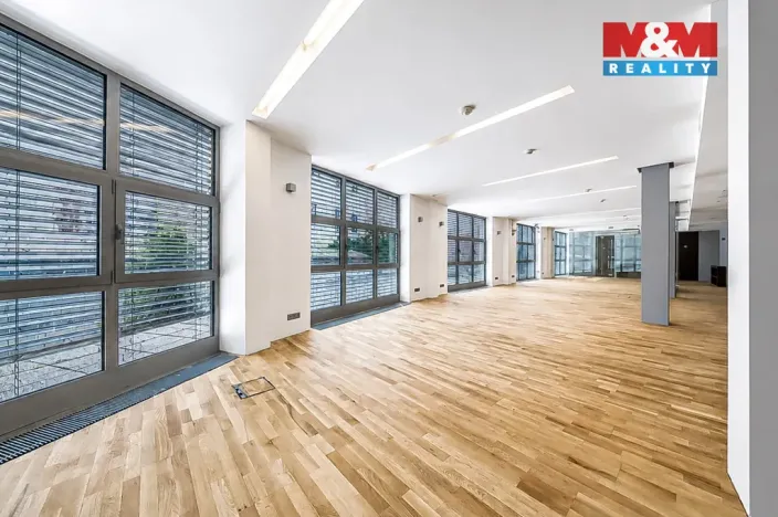 Pronájem kanceláře, Olomouc, Horní náměstí, 649 m2