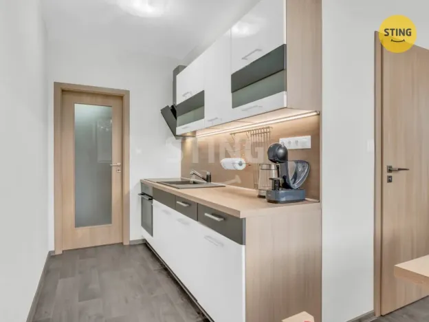 Prodej bytu 3+1, Dobronín, Jarní, 76 m2