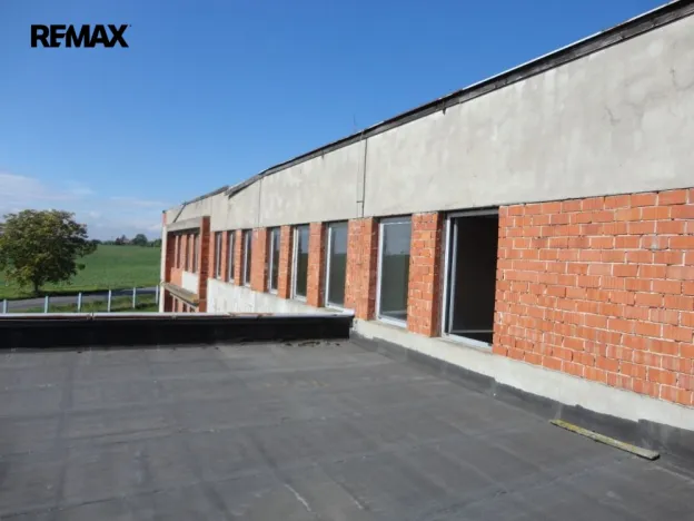 Prodej obchodního prostoru, Oskořínek, Chlebská, 1600 m2