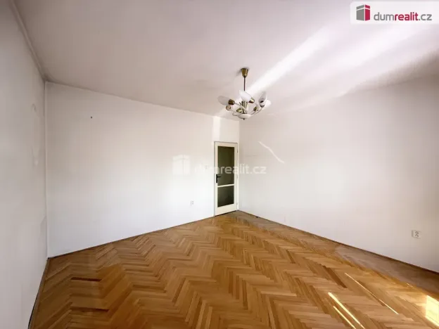 Prodej bytu 3+1, Frenštát pod Radhoštěm, Školská čtvrť, 64 m2