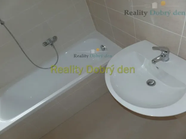 Pronájem bytu 2+1, Opava, Nákladní, 61 m2