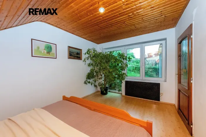 Prodej rodinného domu, Praha - Lipence, V roklích, 160 m2