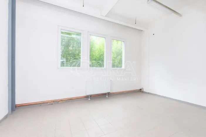 Pronájem skladu, Písek - Budějovické Předměstí, U Vodárny, 288 m2
