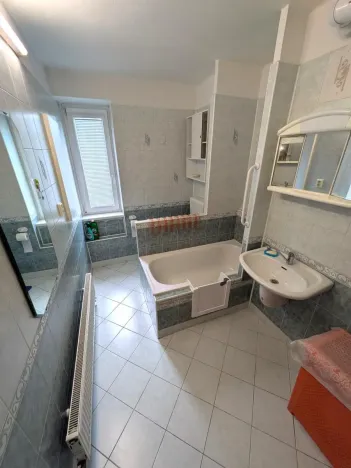 Pronájem bytu 2+1, Doksy, Hálkova, 62 m2