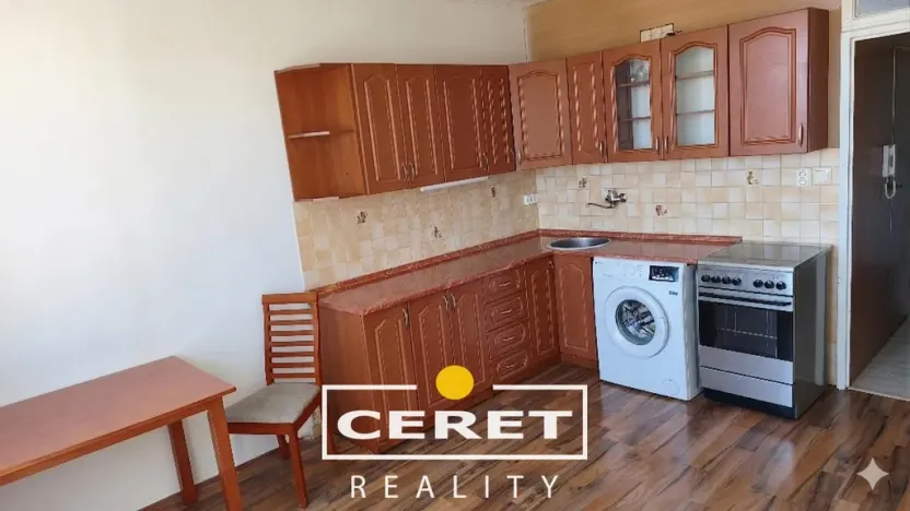 Pronájem bytu 1+1, Žatec, Šafaříkova, 35 m2