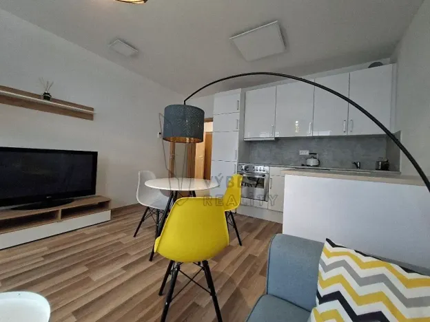 Pronájem bytu 2+kk, Praha - Uhříněves, Karla Guta, 52 m2