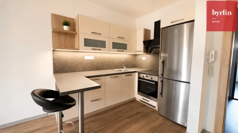 Pronájem bytu 2+kk, Opava, Jaselská, 54 m2