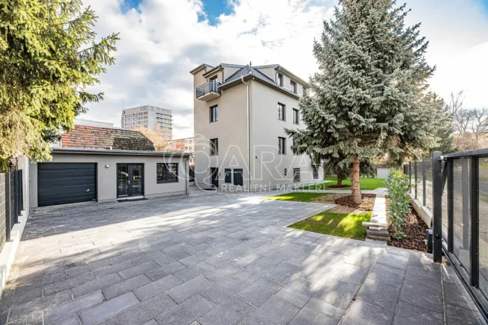 Pronájem bytu 4+kk, Praha - Strašnice, Květnická, 79 m2