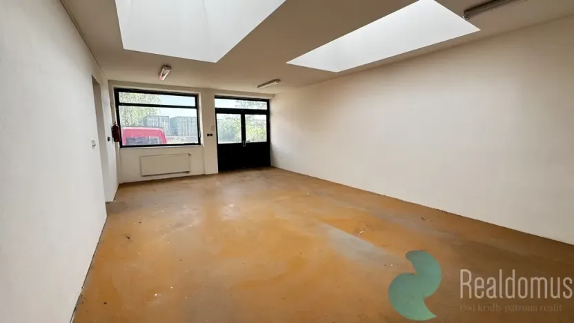 Pronájem výrobních prostor, České Budějovice, K Dolíčku, 314 m2
