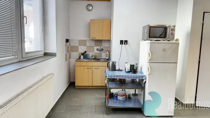 Pronájem výrobních prostor, České Budějovice, K Dolíčku, 314 m2