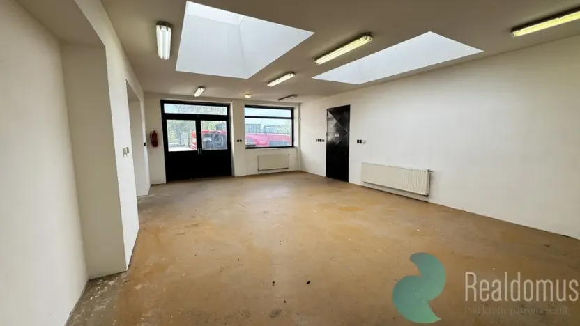 Pronájem výrobních prostor, České Budějovice, K Dolíčku, 314 m2