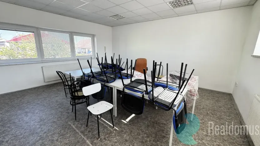 Pronájem výrobních prostor, České Budějovice, K Dolíčku, 314 m2