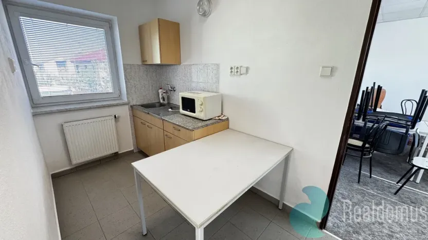 Pronájem výrobních prostor, České Budějovice, K Dolíčku, 314 m2