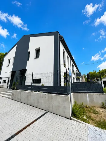 Pronájem bytu 2+kk, Milovice, Kaštanová, 49 m2